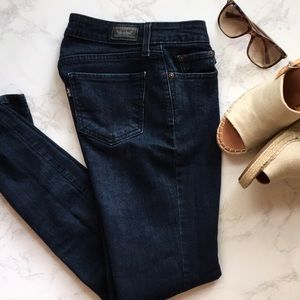 LEVIS DARK WASH DENIM LEGGING SKINNIES
